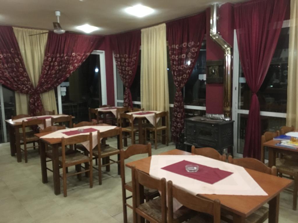 Arion Stables & Apartments Херсонисос Екстериор снимка
