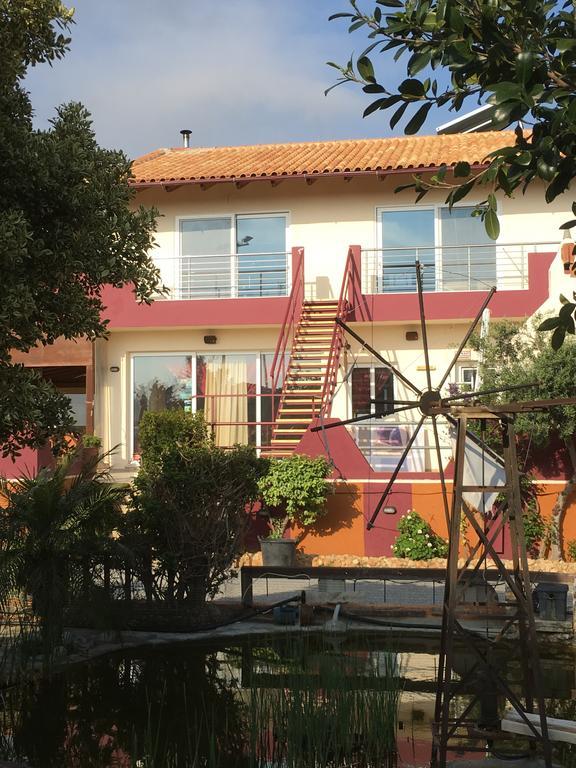 Arion Stables & Apartments Херсонисос Екстериор снимка